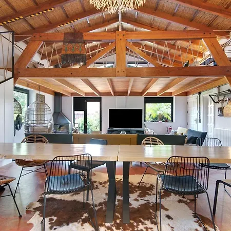 Karibu Villa Vega de San Mateo